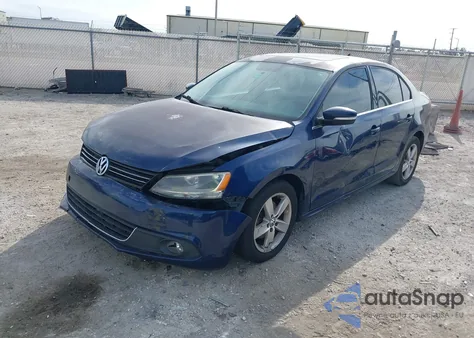 2011 Volkswagen Jetta 2.0L Tdi from USA, damaged, VIN 3VWLL7AJ8BM067673
